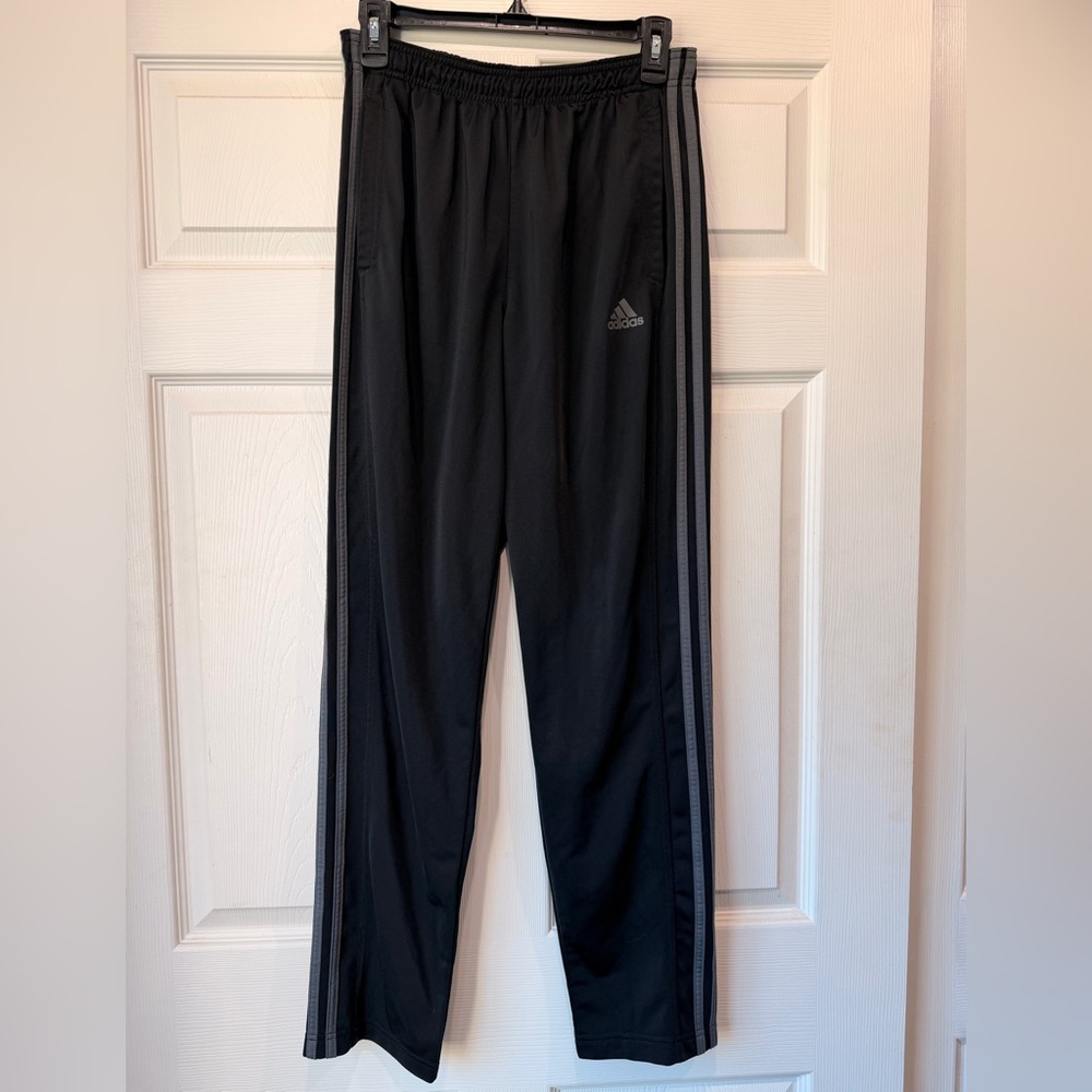 adidas black men’s athletic pants with Logo